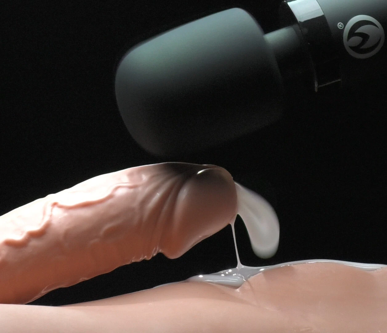 Master Series Thunderstick Pro Silicone Wand Massager 3 Master Series Thunderstick Pro Silicone Wand Massager - Image 3